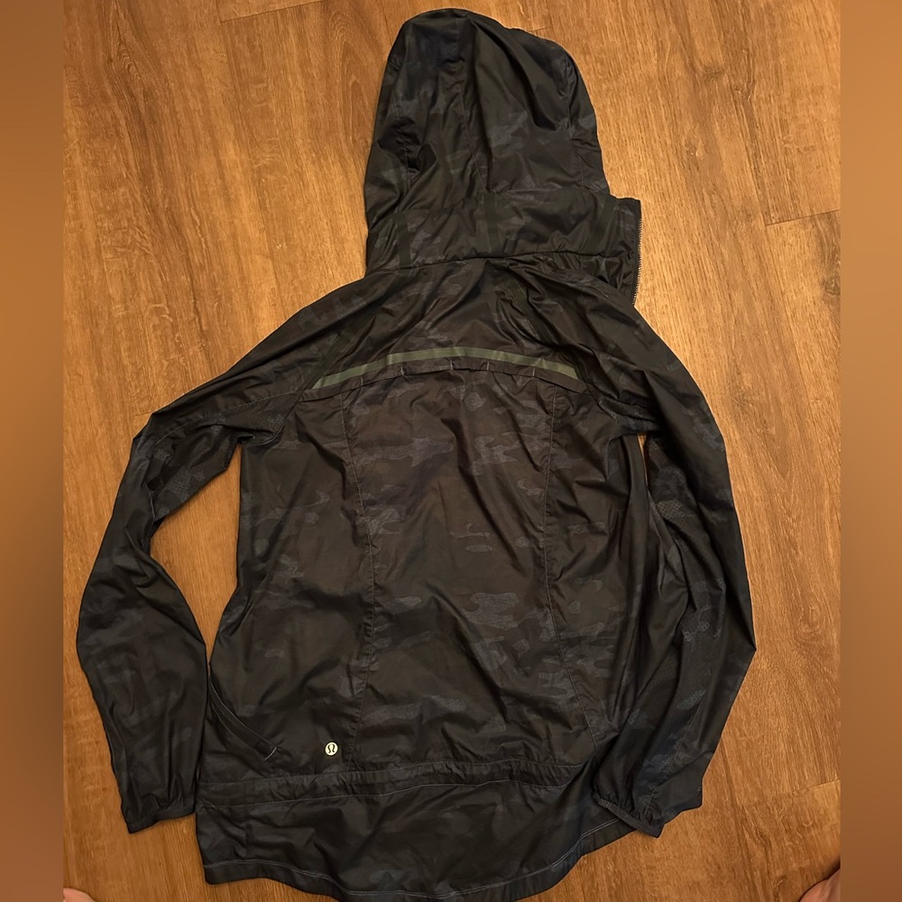 Lululemon jacket - Picture 2 of 11